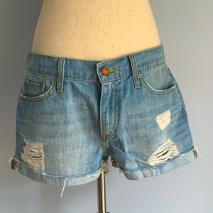 NWOT Levi’s 513 Denim Shorts